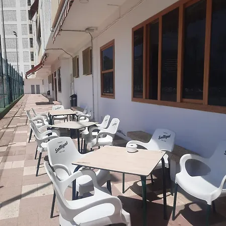 Buena Vista Social Club Con Piscina Y Vistas Al Mar Solo Familias! Daire